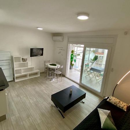 Superbe Appartement , Tout Confort, 40 M2 + 10 M2 Terrasse Емпуріабрава Екстер'єр фото